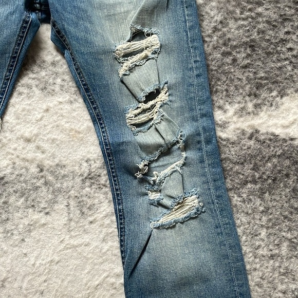 H&M Divided Distressed Denim Jeans - Picture 3 of 9